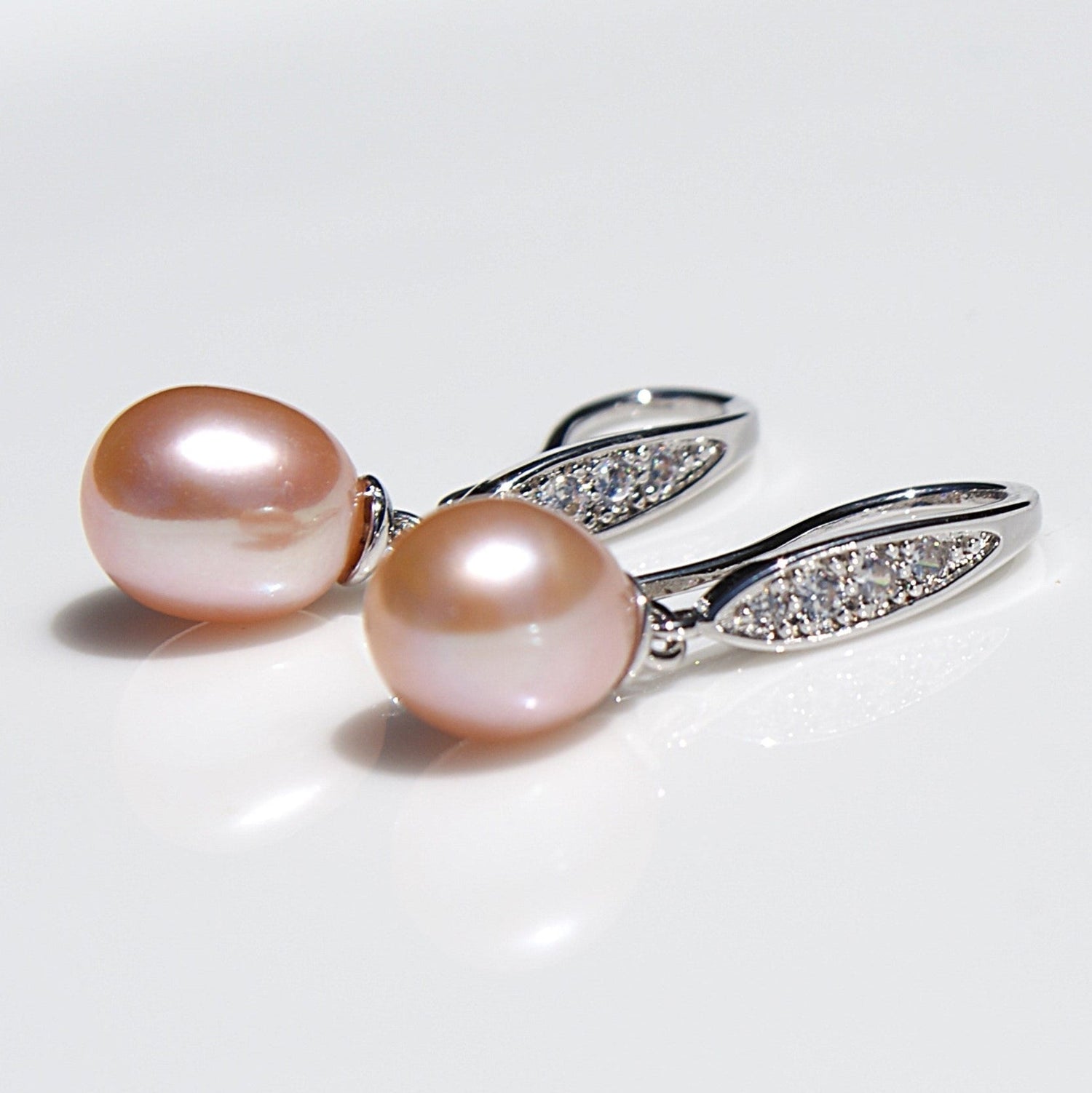 Freshwater Pearl - Earrings