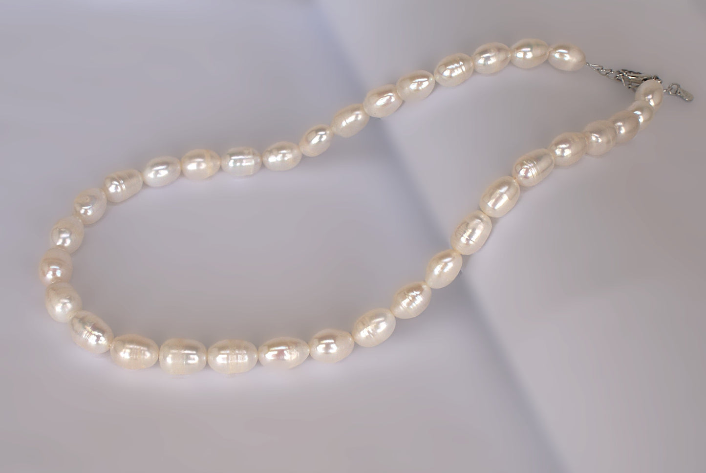 Freshwater Pearl Necklace 8.5-9.5mm [length: 40cm+5cm] (PN0018)