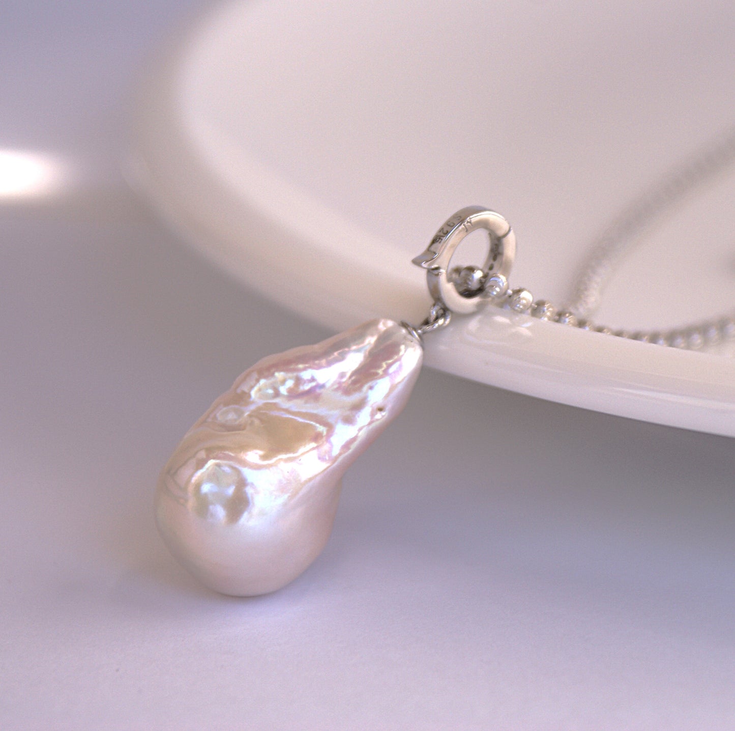 Baroque Freshwater Pearl Pendant Necklace [60cm adjustable] (PN0013)