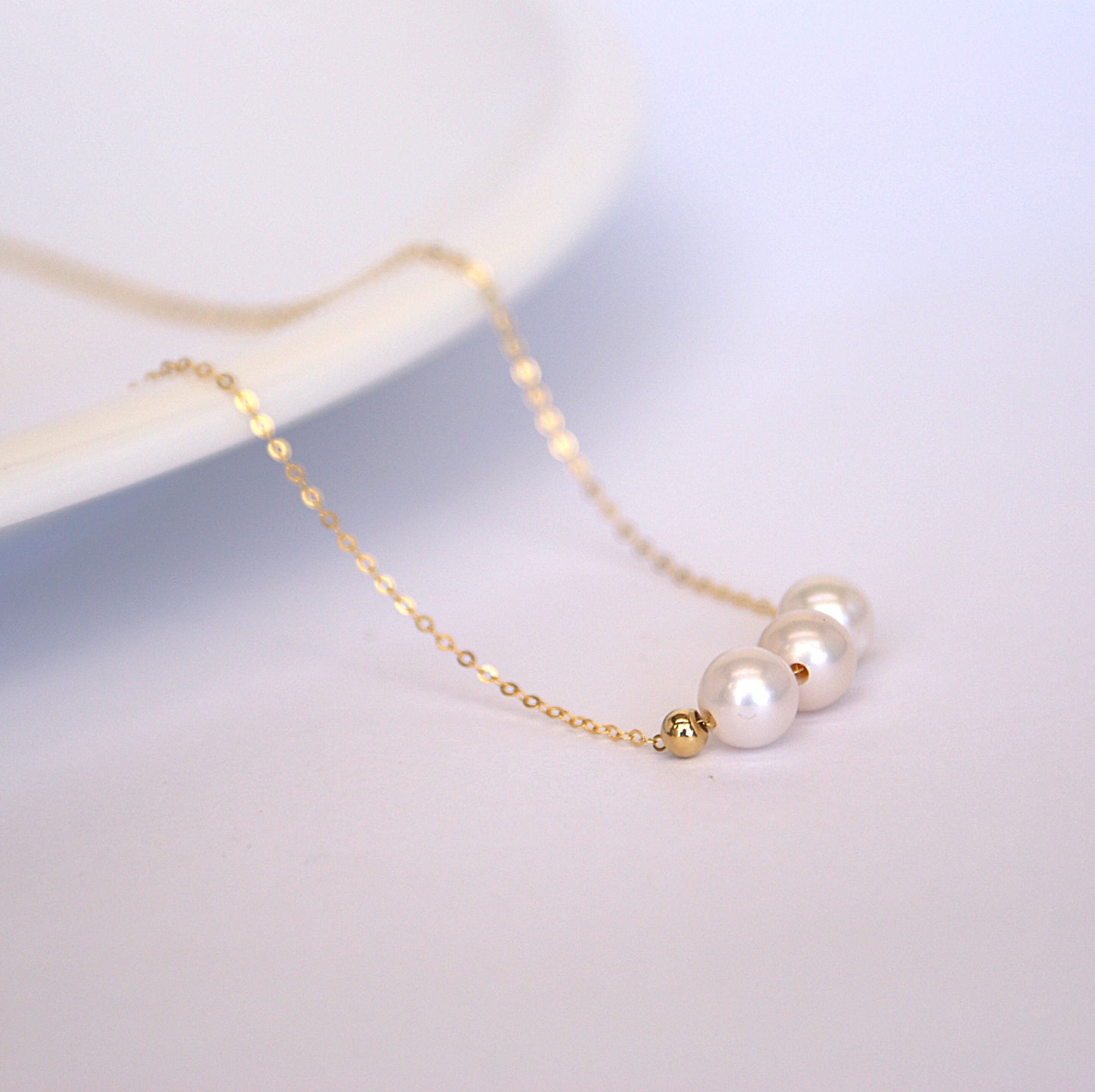 Freshwater Pearl Smile Pendant Collarbone Necklace 5-6mm [45cm adjustable] (PN0011)