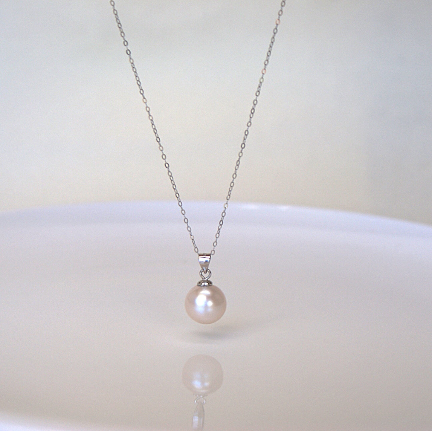 Freshwater Pearl Pendant Necklace 10-11mm [Length: 45cm adjustable] (PN0015)