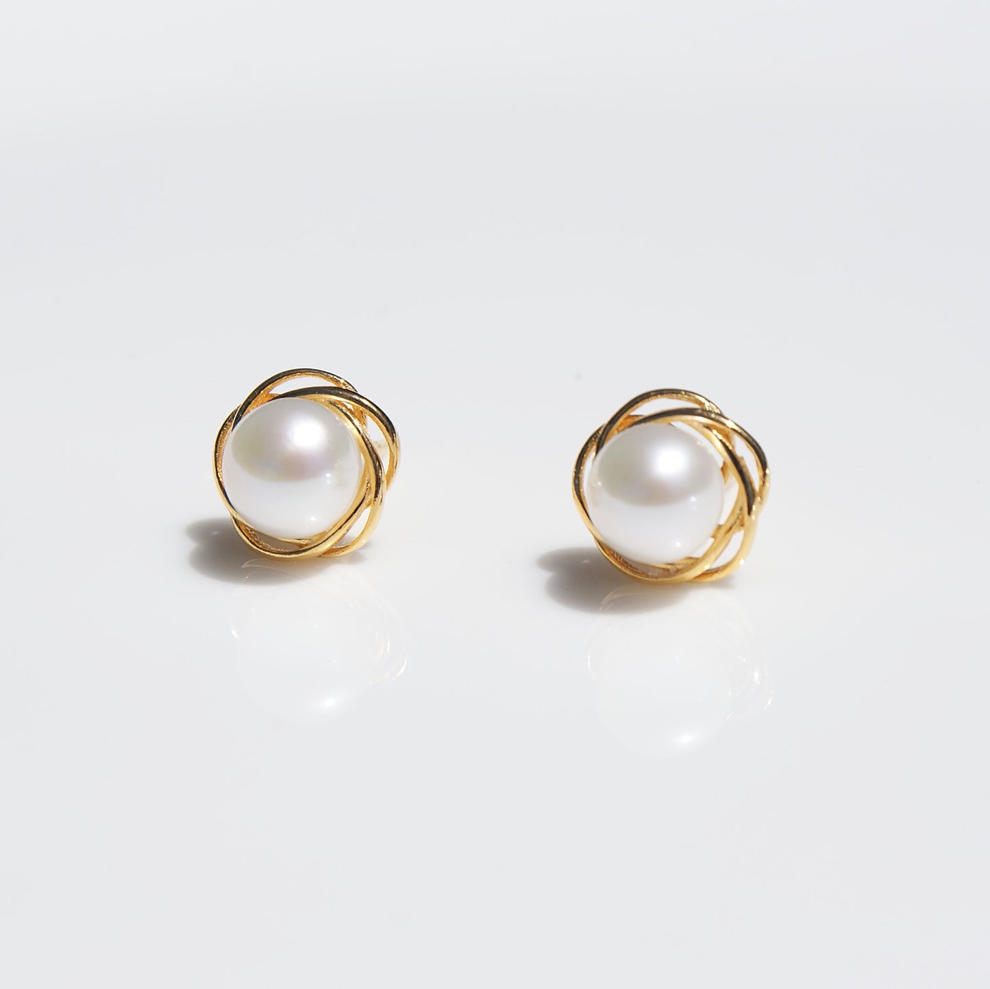 Golden Embrace Pearl Studs 6-7mm (PE0007)