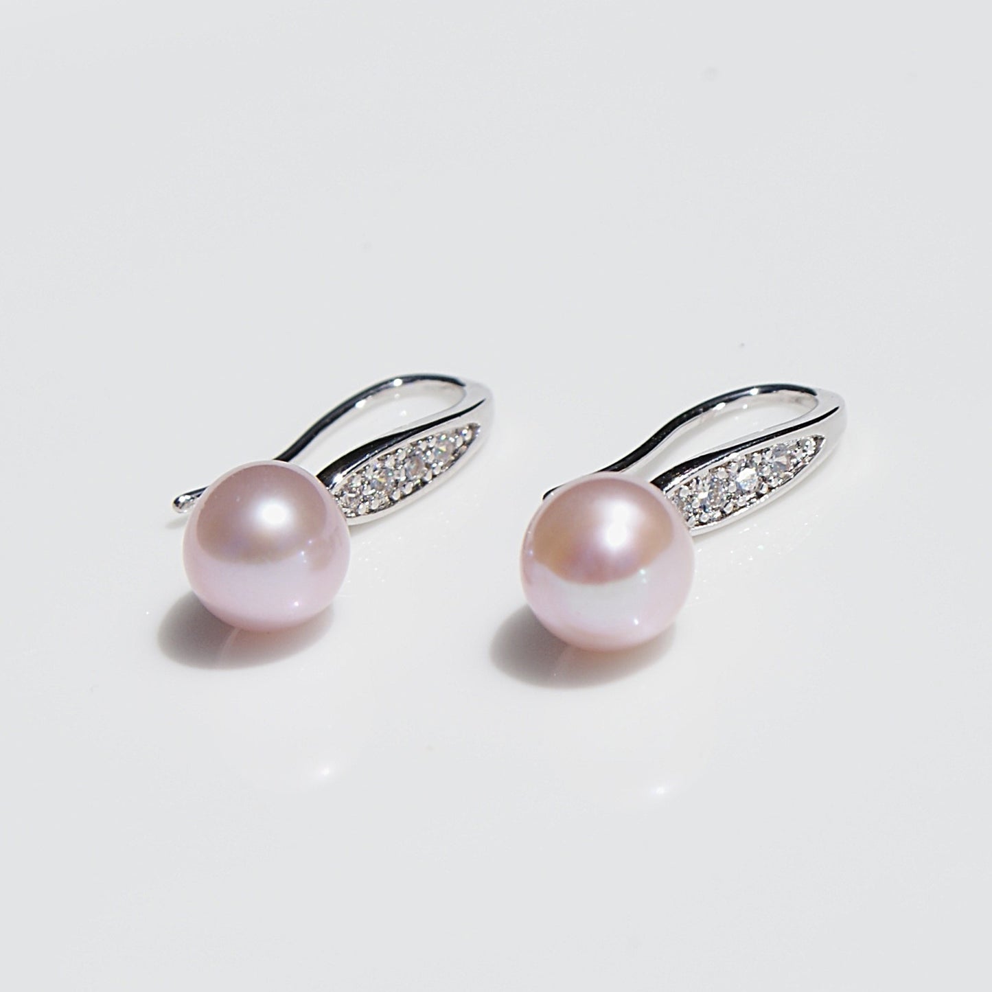 High-Luster Freshwater Teardrop Pearl Earrings (PE0009)