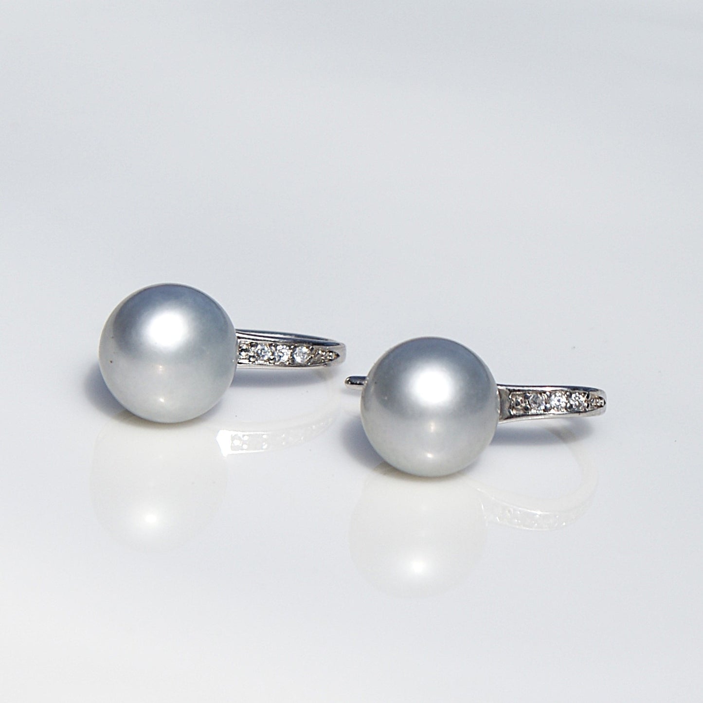 High Heel Elegance Pearl Studs 7-8mm (PE0008)