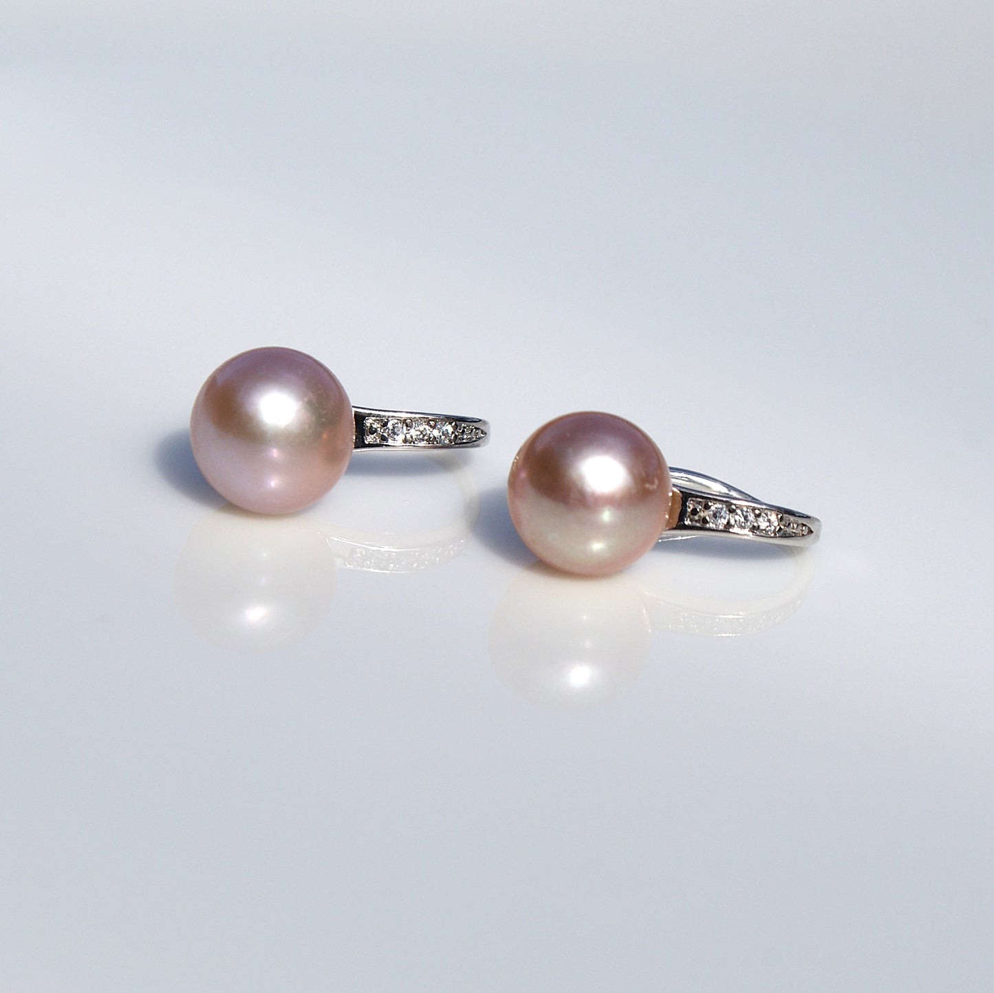 High Heel Elegance Pearl Studs 7-8mm (PE0008)