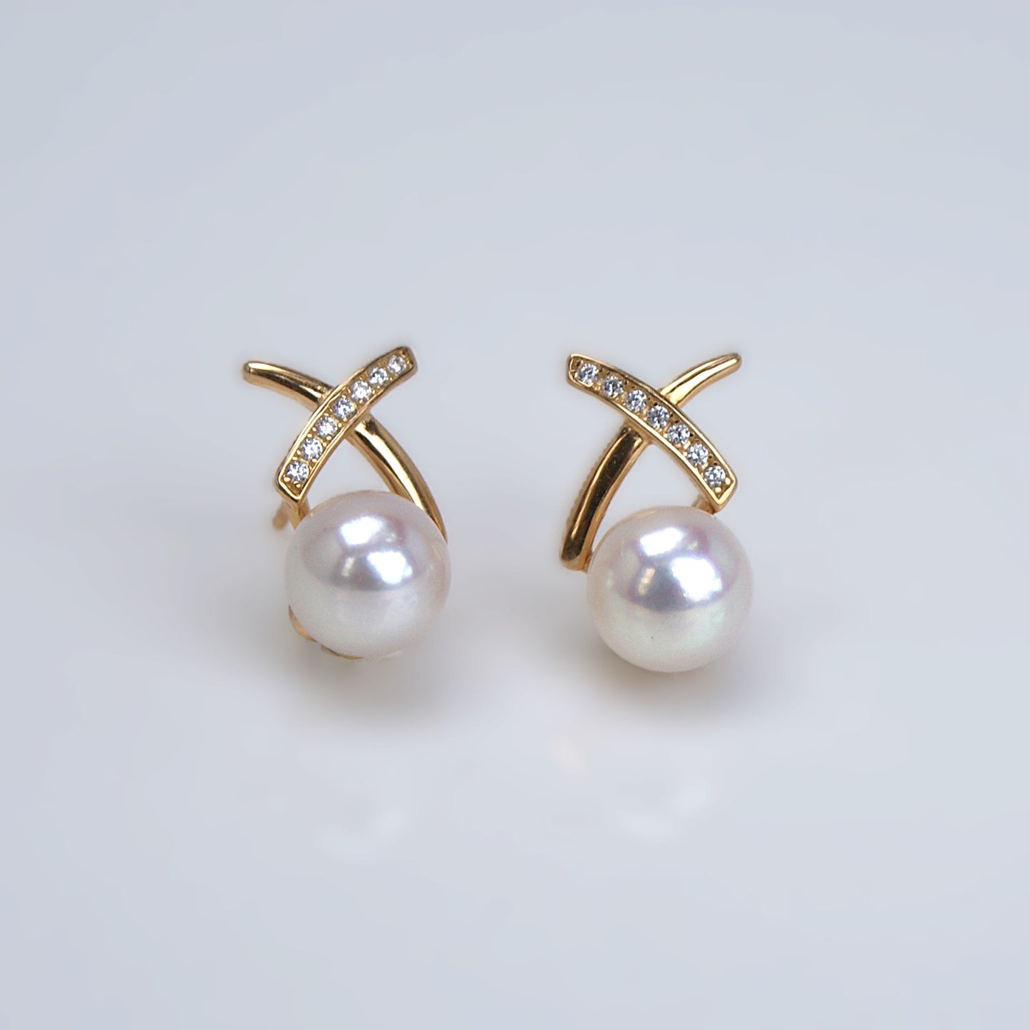 Opulent Pearl Twirl Studs (PE0011)