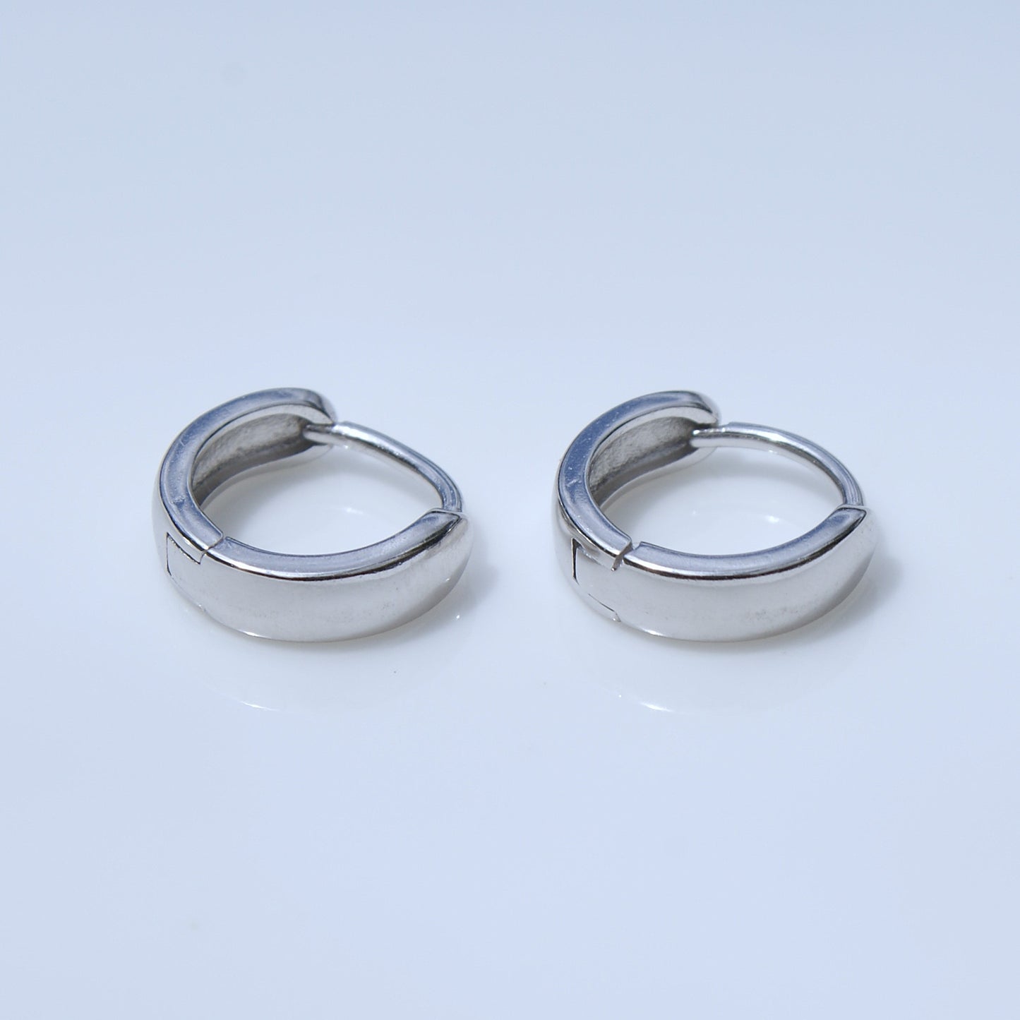 INS Style 925 Sterling Silver Ear Huggies (FE0025)